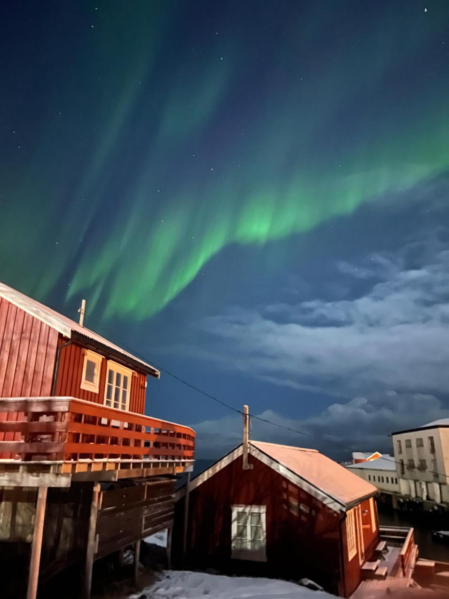 A, The Far End Of Lofoten, Top Apartment. Sørvågen Extérieur photo